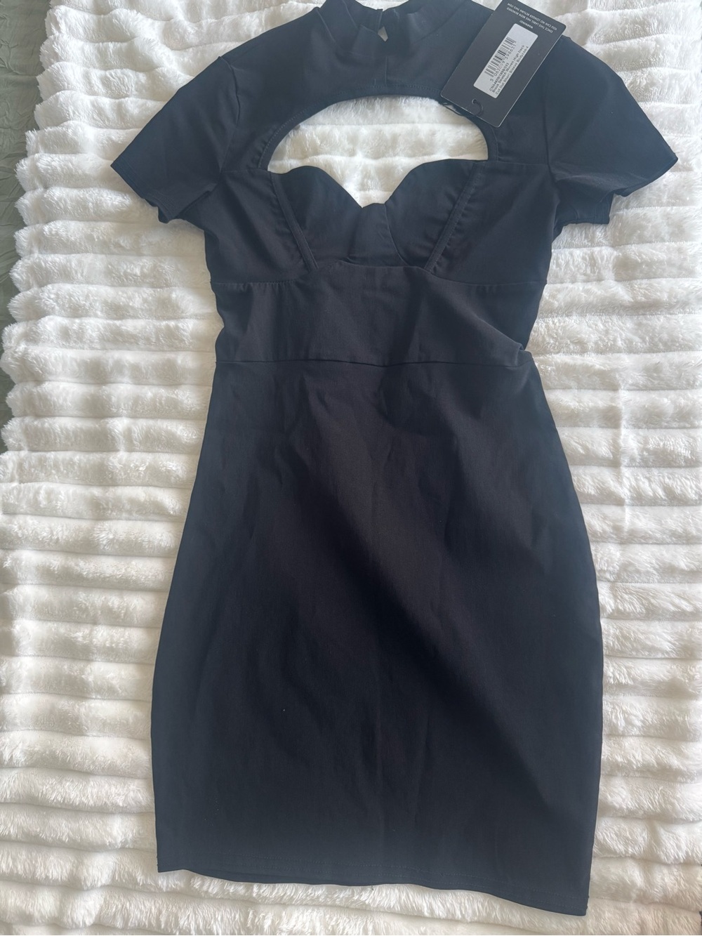 PrettyLittleThing Black Cutout Short Sleeve Bodycon Dress